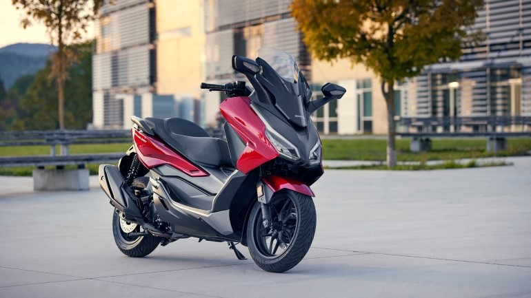 Δείτε το αναβαθμισμένο Honda Forza 350 του 2023