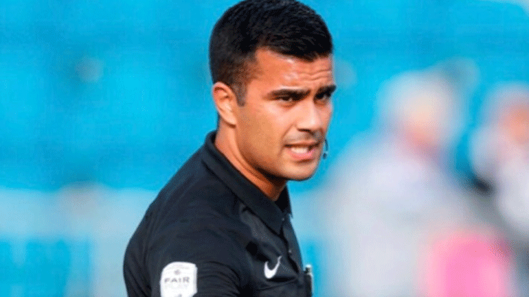 Ο Νορβηγός Ρόχιτ Σάγκι διευθύνει τον αγώνα Γιβραλτάρ-Ελλάδα Ο Νορβηγός Ρόχιτ Σάγκι διευθύνει τον αγώνα Γιβραλτάρ-Ελλάδα