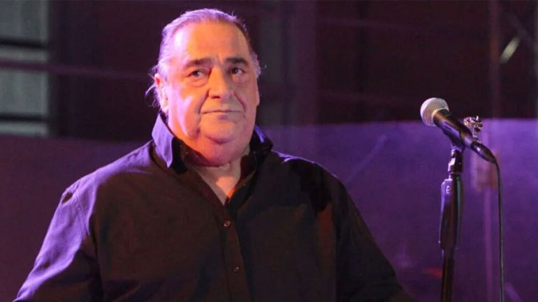 Βασίλης Καρράς: Ξεπέρασε την περιπέτεια με την υγεία του και ετοιμάζεται να ανέβει στην πίστα