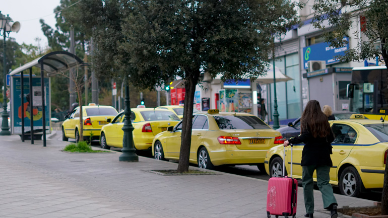 24ωρη απεργία στα ταξί την Πέμπτη