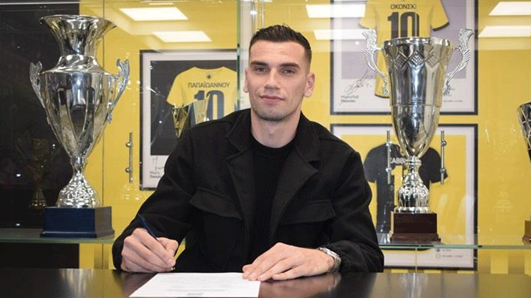 «Έδεσε» τον Μήτογλου η ΑΕΚ