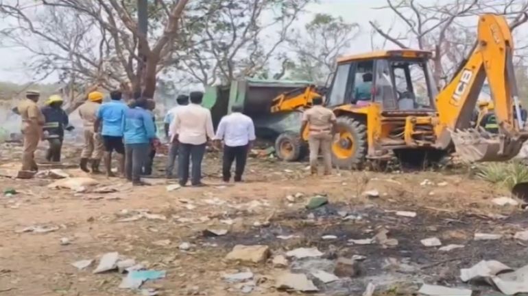 Ινδία: Οκτώ νεκροί και 16 τραυματίες από έκρηξη σε εργοστάσιο κατασκευής πυροτεχνημάτων