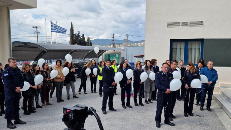 Βόλος: Οι αστυνομικοί τιμούν τους νεκρούς των Τεμπών και μιλούν για εγκληματική κρατική αμέλεια