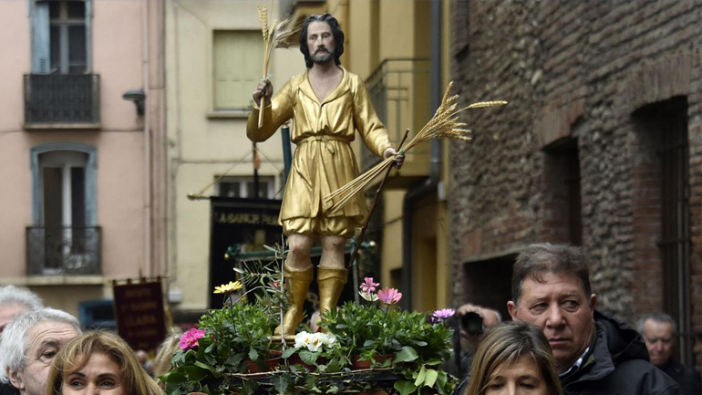 DW: Λιτανείες και προσευχές στη Νότια Γαλλία για να βρέξει