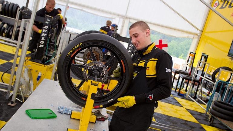 Νέα, εξελιγμένα ελαστικά Dunlop για τις κατηγορίες Moto2 και Moto3