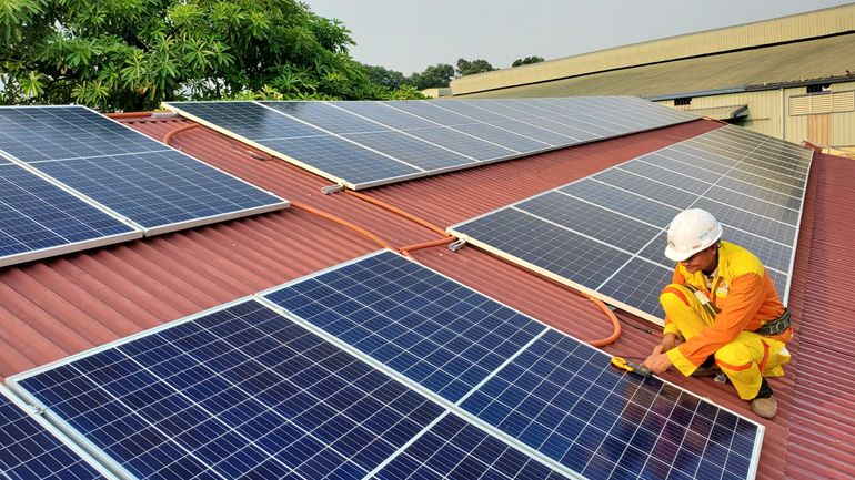 Εντός Απριλίου η πλατφόρμα για «Φωτοβολταϊκά στη Στέγη»