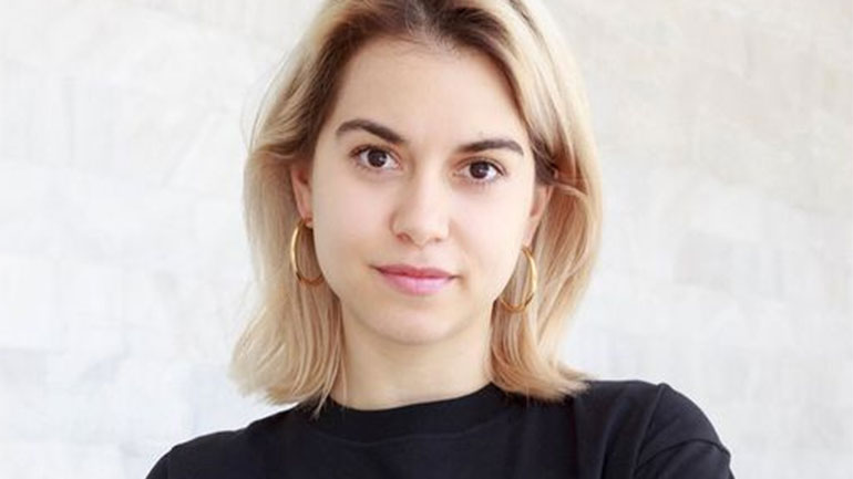 Ολοκληρώθηκε η συνεργασία της Art Athina με τη Σταματία Δημητρακοπούλου