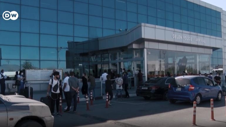 Τι λένε στη DW Τουρκοκύπριοι δημοσιογράφοι για τις πιέσεις που δέχονται σε πολιτικό επίπεδο