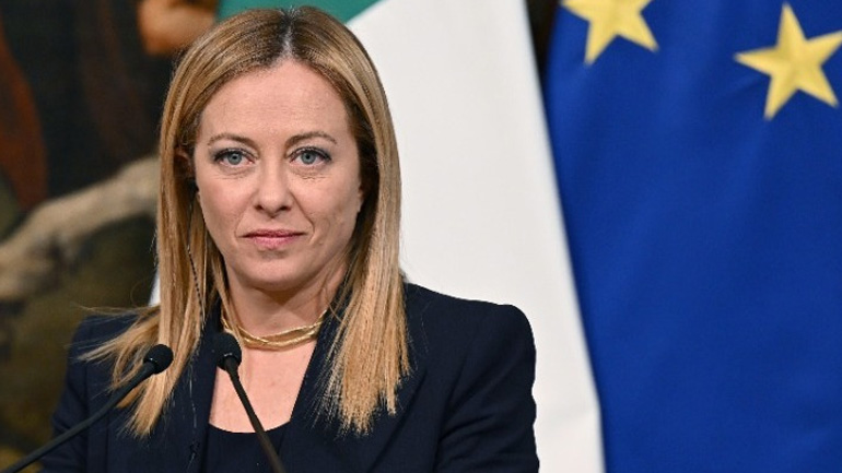 Μελόνι: Εάν καταρρεύσει η Τυνησία, κινδυνεύουμε να δεχθούμε 900 χιλιάδες πρόσφυγες