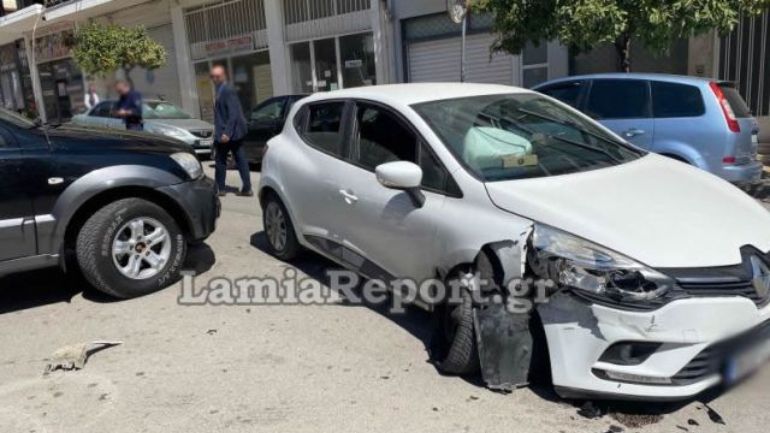 Λαμία: Παραβίασε stop και χτύπησε αυτοκίνητο που είχε μέσα μικρά παιδιά