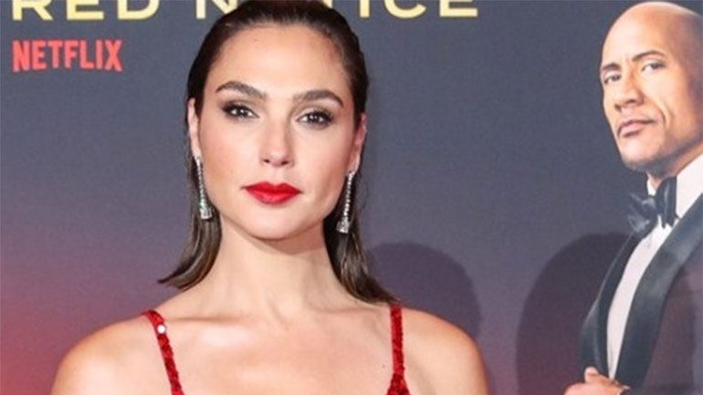 Η Γκαλ Γκαντότ υποδύεται την Wonder Woman στο «Shazam 2»