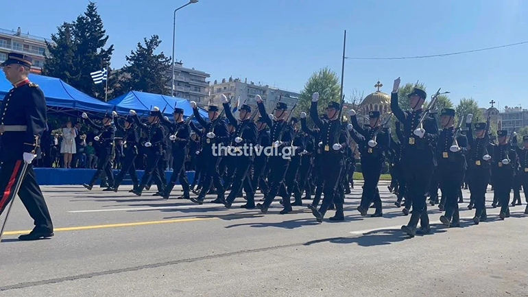 Θεσσαλονίκη: Κορυφώθηκαν με την παρέλαση οι εκδηλώσεις για την 25η Μαρτίου