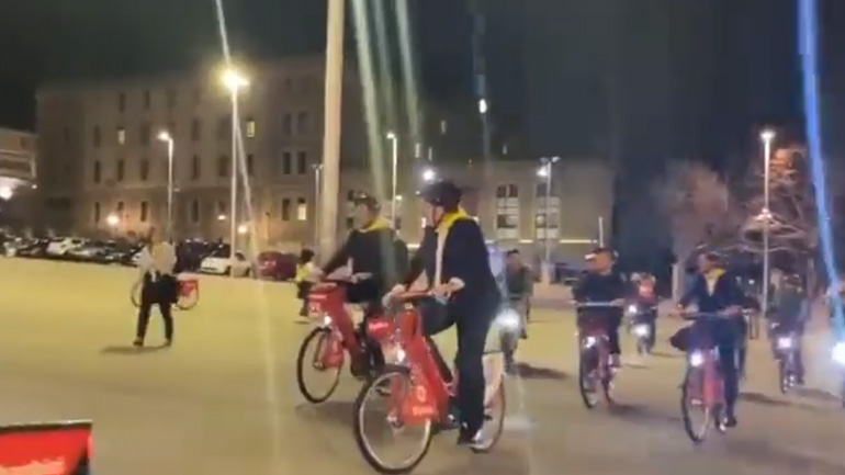 Ο δήμαρχος του Μπιλμπάο πέφτει κατά τη διάρκεια μιας ποδήλατο-βόλτας 