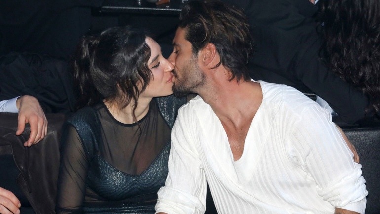 Ραφαέλα Ψαρρού-Γιώργος Καράβας: Οι τρυφερές στιγμές στα μπουζούκια