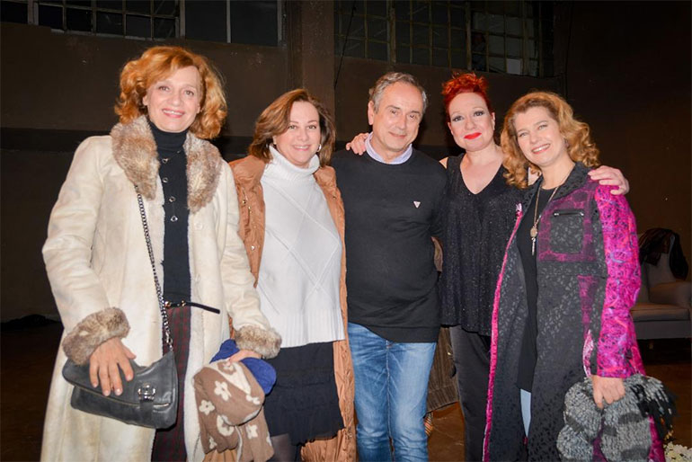 Γεωργία Μαυρογιώργη,Γιολάντα Μπαλαούρα, Δημήτρης Καραμπέτσης, Τζούλη Σούμα, Bίκυ Μαραγκάκη.