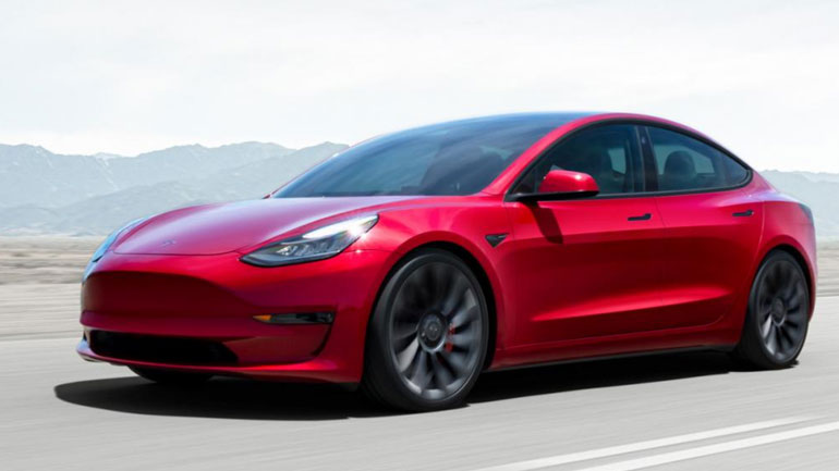 Χάκαραν και πήραν Tesla Model 3 και 100.000 δολάρια – Αντί να τους συλλάβουν, τους χειροκρότησαν