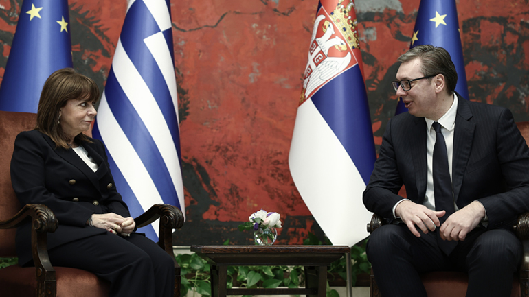 Συνάντηση Βούτσιτς– Σακελλαροπούλου στο Βελιγράδι: «Καταδικαστέες οι τάσεις αναθεωρητισμού και επεκτατισμού»