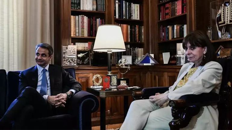 Ενημέρωσε την Πρόεδρο της Δημοκρατίας ο Πρωθυπουργός για τις εκλογές – Ποια είναι η διαδικασία που θα ακολουθηθεί