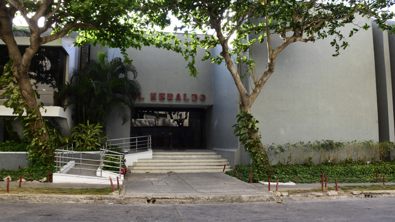 Κολομβία: Ένοπλοι απείλησαν τους δημοσιογράφους εφημερίδας