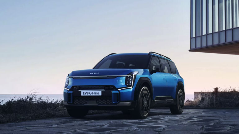 Εντυπωσιακό το νέο Kia EV9 με 540χλμ. αυτονομίας, φουτουριστική εμφάνιση και online αγορά ιπποδύναμης