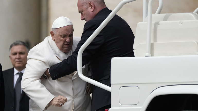 Ιταλία: Ο πάπας Φραγκίσκος πάσχει από λοίμωξη του αναπνευστικού