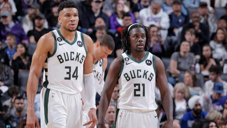 Πέισερς – Μπακς 136-149:  Tο πιο γρήγορο triple-double της καριέρας του σημείωσε ο Αντετοκούνμπο