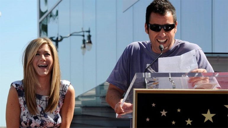 Η Τζένιφερ Άνιστον και ο Άνταμ Σάντλερ μιλούν για τη φιλία τους