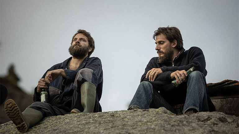 «Τα Οχτώ Βουνά»: Μια συγκινητική ταινία με τους εξαιρετικούς Λούκα Μαρινέλι και Αλεσάντρο Μπόργκι