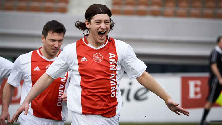 Ζλάταν: Μια ταινία για τον Σουηδό σούπερ σταρ των γηπέδων