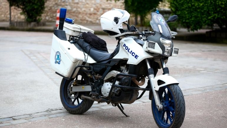 Αναστάτωση για ύποπτη βαλίτσα έξω από το Εφετείο Αναστάτωση για ύποπτη βαλίτσα έξω από το Εφετείο