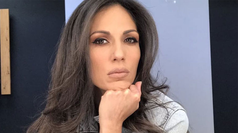 Ανθή Βούλγαρη: «Ένας διεστραμμένος γείτονας μού έκλεβε τα εσώρουχα από τη βεράντα»