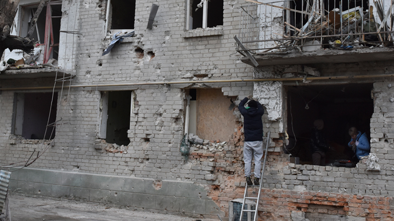 Ουκρανία: Το Κίεβο λέει πως απωθήθηκαν 47 επιθέσεις της Ρωσίας την 400ή ημέρα του πολέμου