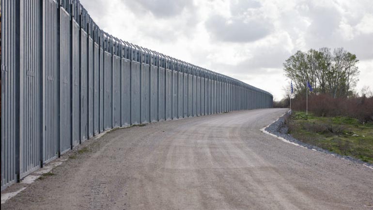 Επεκτείνεται ο φράχτης στον Έβρο: Ποια τα νέα τεχνικά χαρακτηριστικά και το χρονοδιάγραμμα