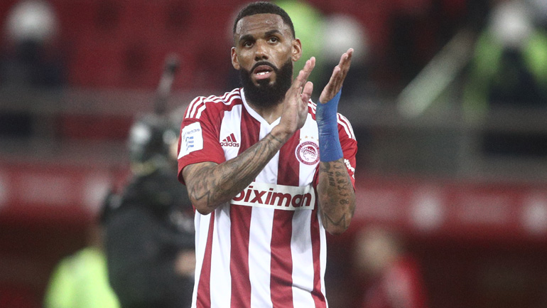 Ολυμπιακός: Επιστροφή Εμβιλά στην αποστολή για τον Άρη