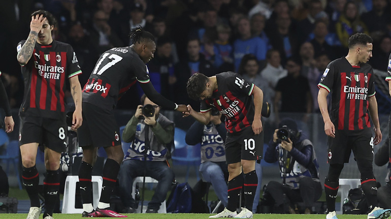 Ιταλία: Η Μίλαν έκανε πάρτι (4-0) στην έδρα της Νάπολι!