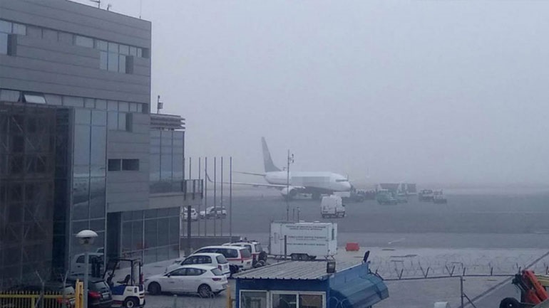 Προβλήματα στις πτήσεις λόγω κακοκαιρίας – Αεροπλάνο προσγειώθηκε στα Χανιά αντί για Ηράκλειο