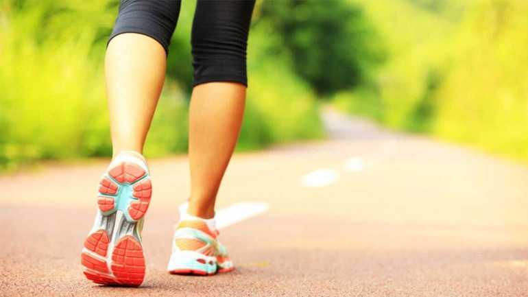 Πώς θα σε βοηθήσει το περπάτημα να χάσεις κιλά