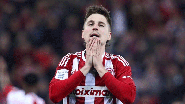 Ολυμπιακός: Ένα μήνα εκτός ο Κανός με κάκωση στον έσω πλάγιο