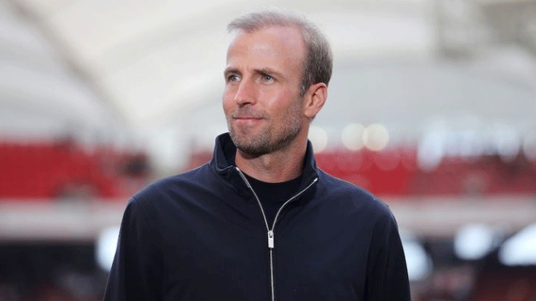 Στουτγκάρδη: Έδιωξε τον Λαμπαντία και ανακοίνωσε τον Χένες έως το 2025