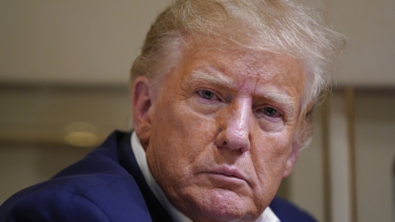 Αλλαγή τοποθεσίας της δίκης του ζητά ο Ντόναλντ Τραμπ