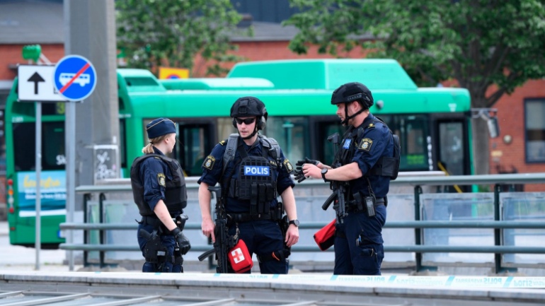 Σουηδία: Πέντε συλλήψεις στη Στοκχόλμη υπόπτων για τρομοκρατική επίθεση