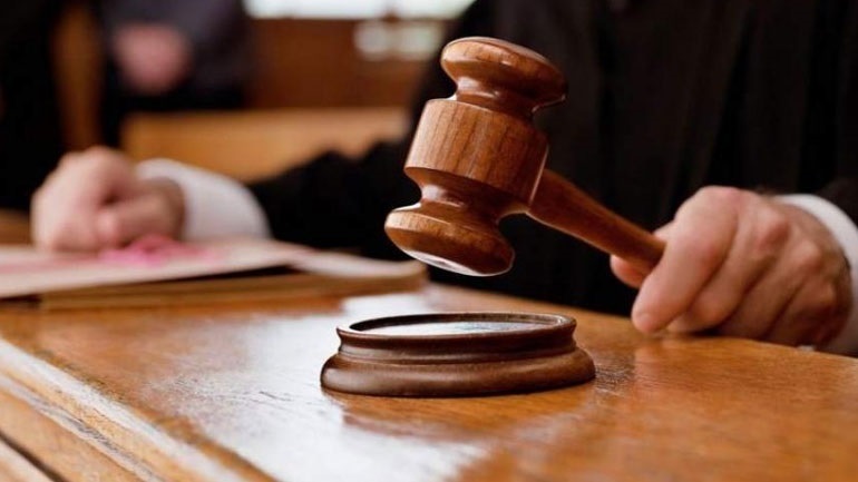 Θεσσαλονίκη: Καταδίκη νεαρού που μαχαίρωσε τον πατριό του, με συνέπεια να μείνει ανάπηρος