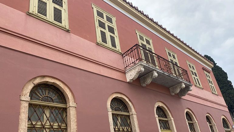 Πλάκα: Αποκαθίστανται  ιστορικά κτήρια από το υπουργείο Πολιτισμού