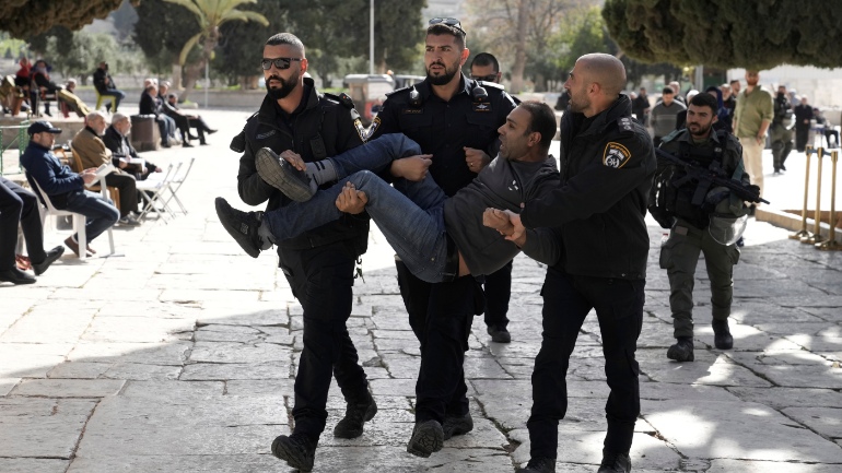 Η αστυνομία του Ισραήλ ανακoίνωσε «πάνω από 350» συλλήψεις στα επεισόδια με παλαιστίνιους