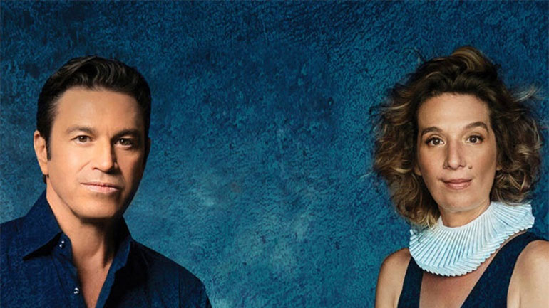 Ο Μάριος Φραγκούλης συναντά την Dulce Pontes στο Μέγαρο Μουσικής