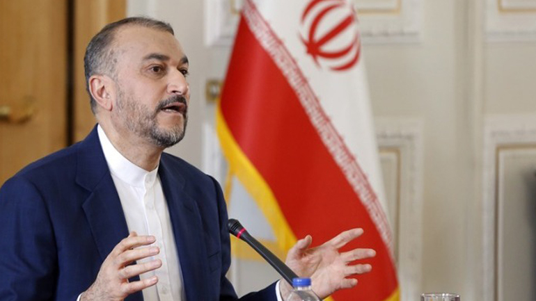 Σπάνια συνάντηση στο Πεκίνο των ΥΠΕΞ του Ιράν και της Σαουδικής Αραβίας