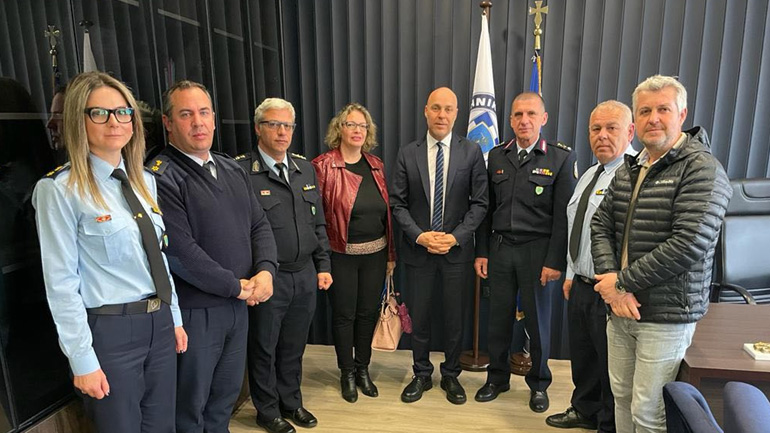 ΥΠΕΝ: Παραχώρηση ηλεκτρικού σκάφους στην ΕΛ.ΑΣ. για περιπολίες στη λίμνη Παμβώτιδα