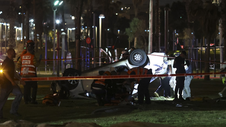 Ισραήλ: Η κυβέρνηση κινητοποιεί αστυνομία και στρατό για να αντιμετωπιστούν οι τρομοκρατικές επιθέσεις Ισραήλ: Η κυβέρνηση κινητοποιεί αστυνομία και στρατό για να αντιμετωπιστούν οι τρομοκρατικές επιθέσεις