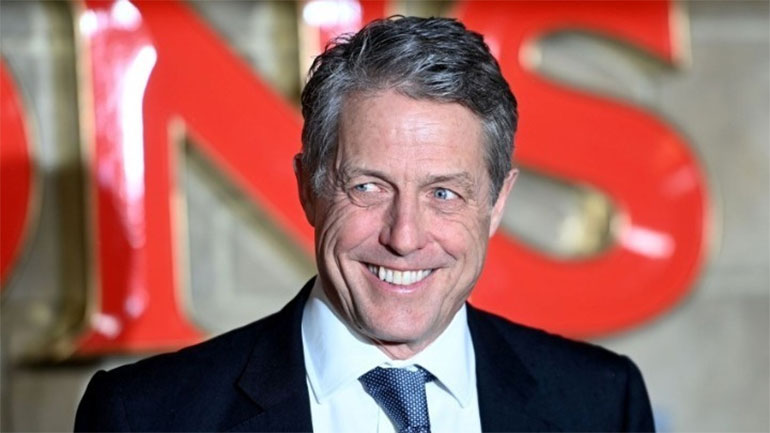 Χιου Γκραντ: Οι ρομαντικές κωμωδίες είναι ένα «ωραίο χοντροκομμένο ψέμα»