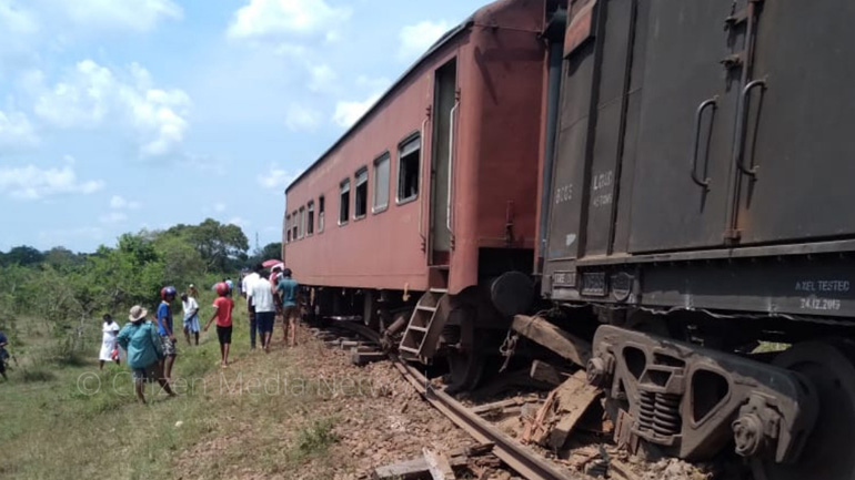 Τουλάχιστον 16 τραυματίες από εκτροχιασμό αμαξοστοιχίας στη Σρι Λάνκα